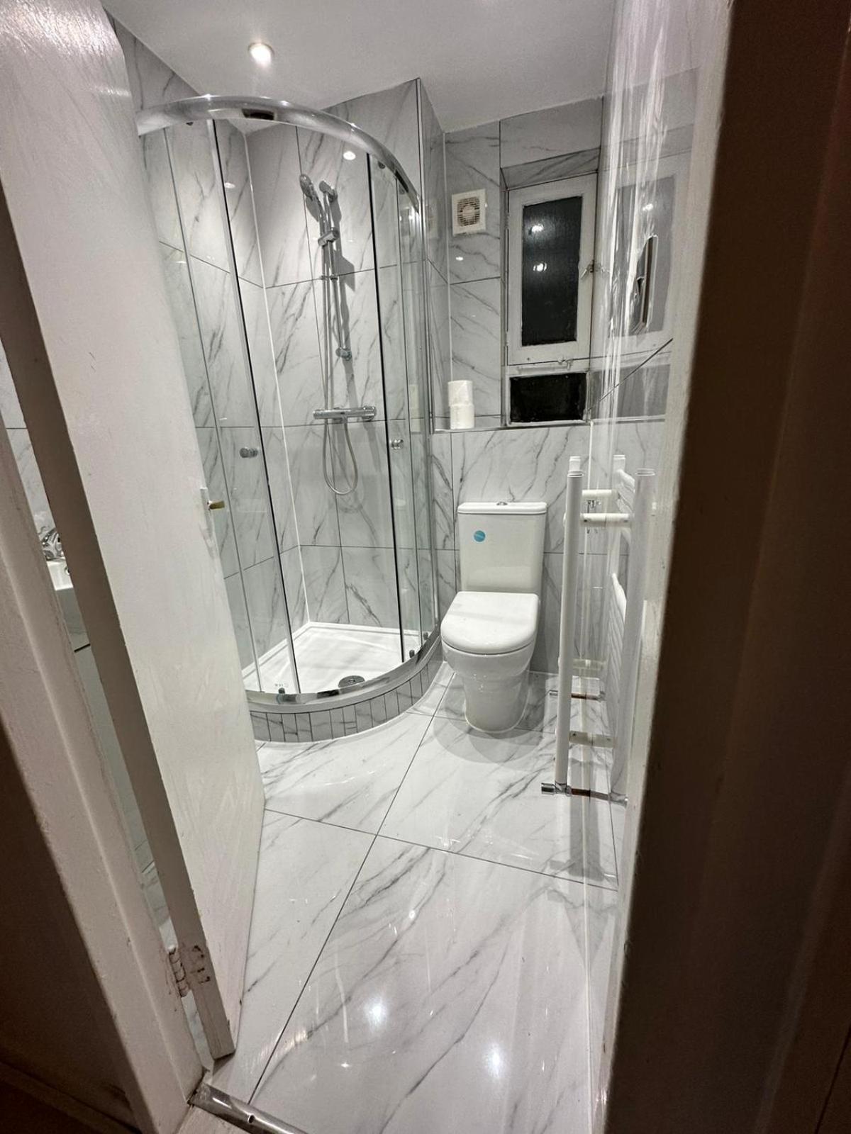 3 Bedroom King Cross Station City Centre לונדון מראה חיצוני תמונה